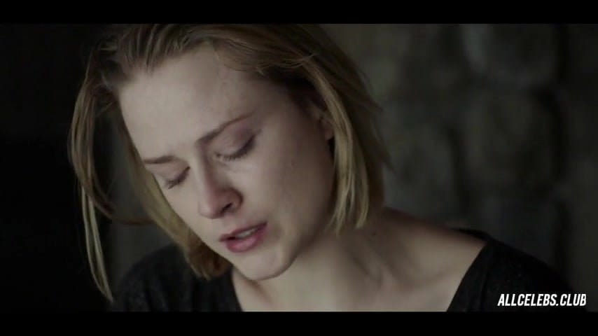 Ellen Page nude scene in Into the Forest
