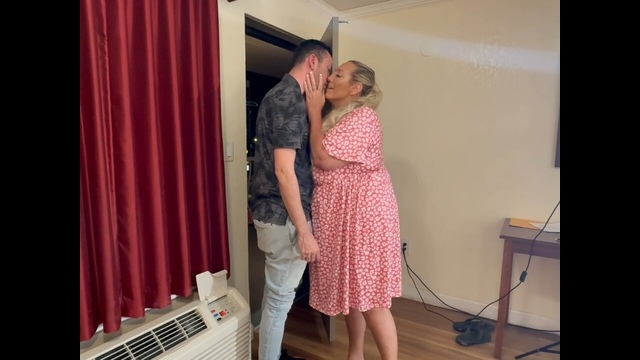 Hotwife Venus Seduces And Fucks Her Husbands Coworker, Squirts On His Cock before getting A Huge Facial Cumshot